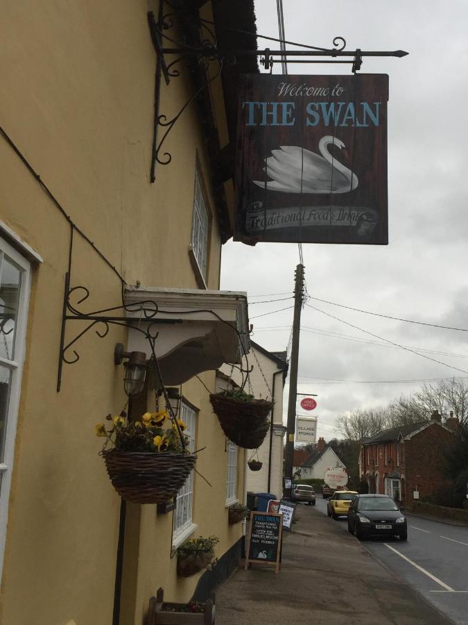 The Swan Inn Monks Eleigh ภายนอก รูปภาพ